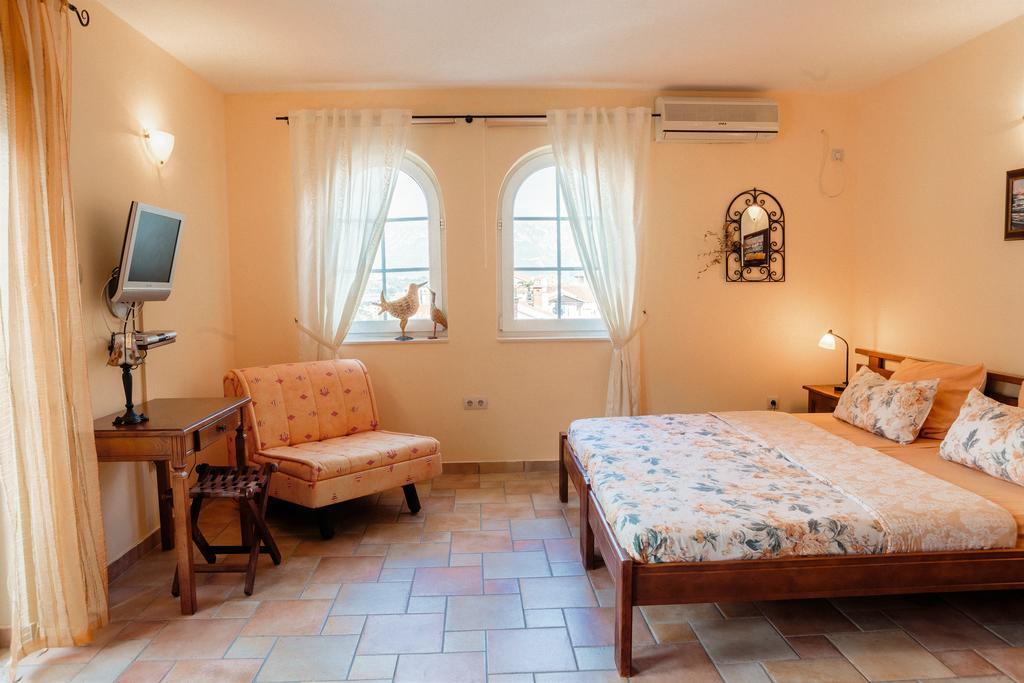 Damonte - Apartments And Rooms Будва Екстер'єр фото