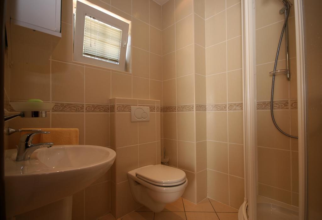 Damonte - Apartments And Rooms Будва Екстер'єр фото